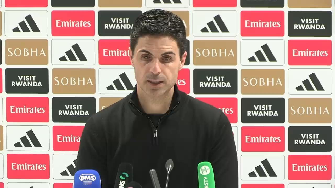 【塔帅捍卫马丁内利】关于马丁内利对布拉德利的粗暴行为，在天空体育对本场比赛的直播