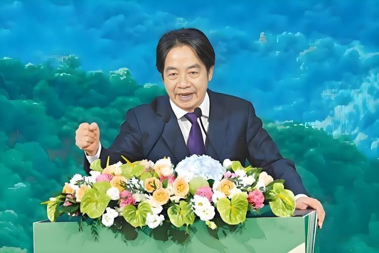 很多人以为，台海这滩水之所以这么浑，全是当年国民党败退过去留下的烂摊子。其实如果