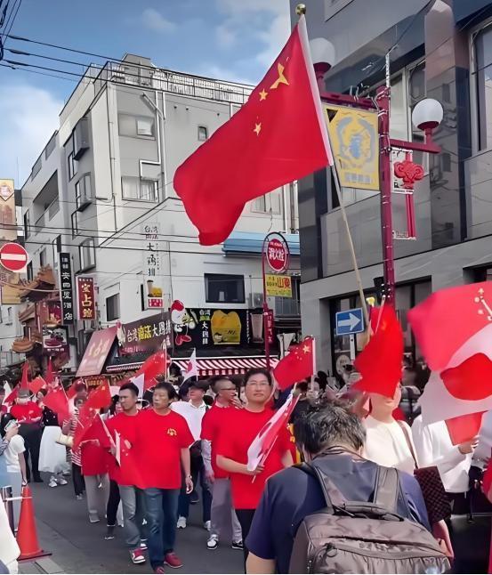 在日本工作的朋友回来了，我问他：那边担心战争吗？他说：可能你想不到，担心的不是日