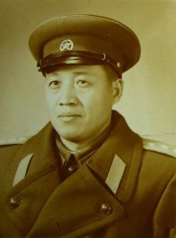 1950年抗美援朝期间，一名团长奉命撤退，他却擅自带兵奔赴主力军战场，没