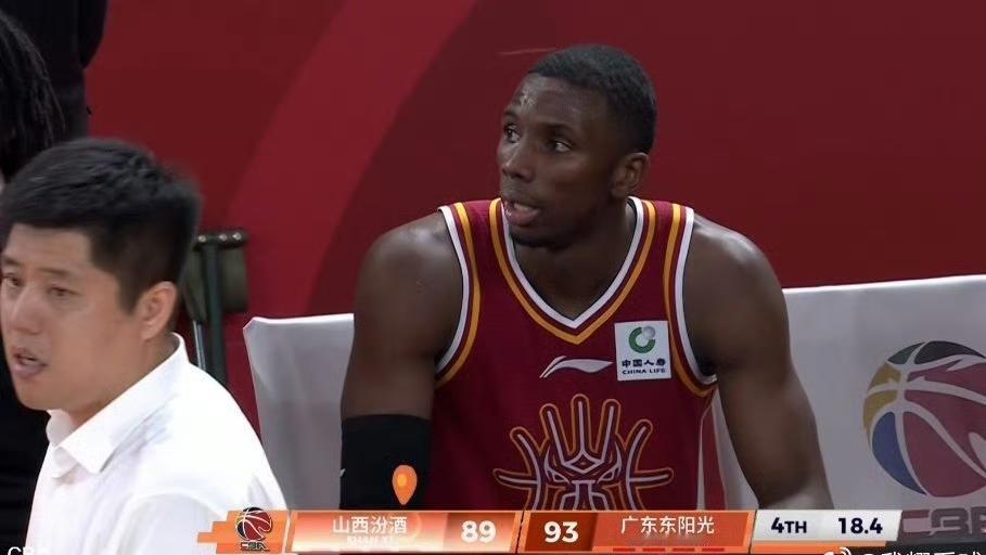 山西花大几千万把迪亚洛买断回来再给高薪真是赔大了，迪亚洛从欧洲打球回来后好像没有