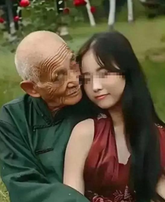 “脸都不要了！”近日报道，江苏，一68岁大爷找了个90后小姑娘，给对方转账479