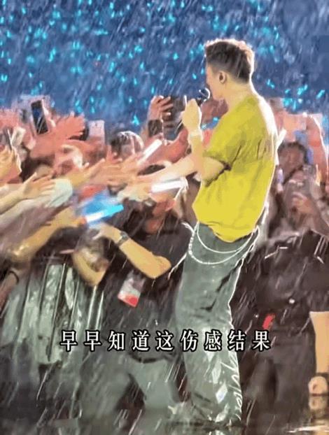 有一说一，昨晚谢霆锋广州演唱会打脸了很多内娱的哥哥们。为什么他敢在暴雨中唱歌，因