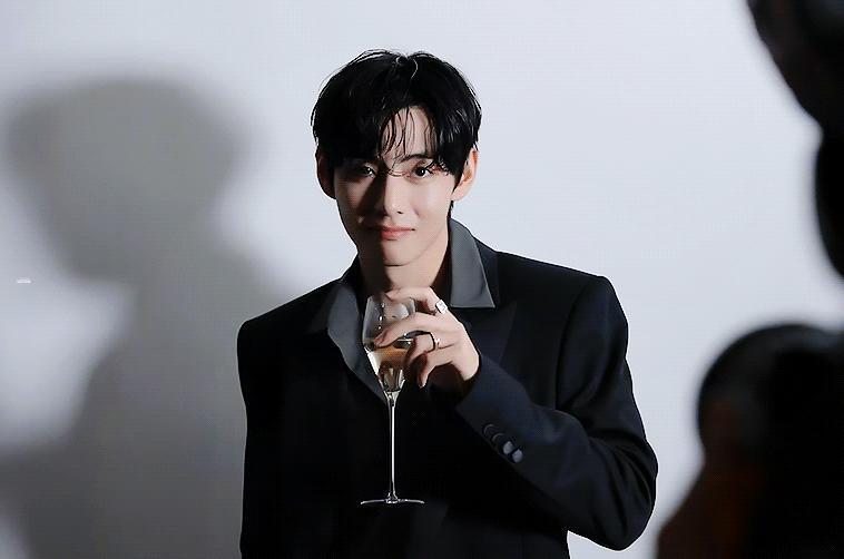 我命令所有人夸泰泰喜欢泰泰