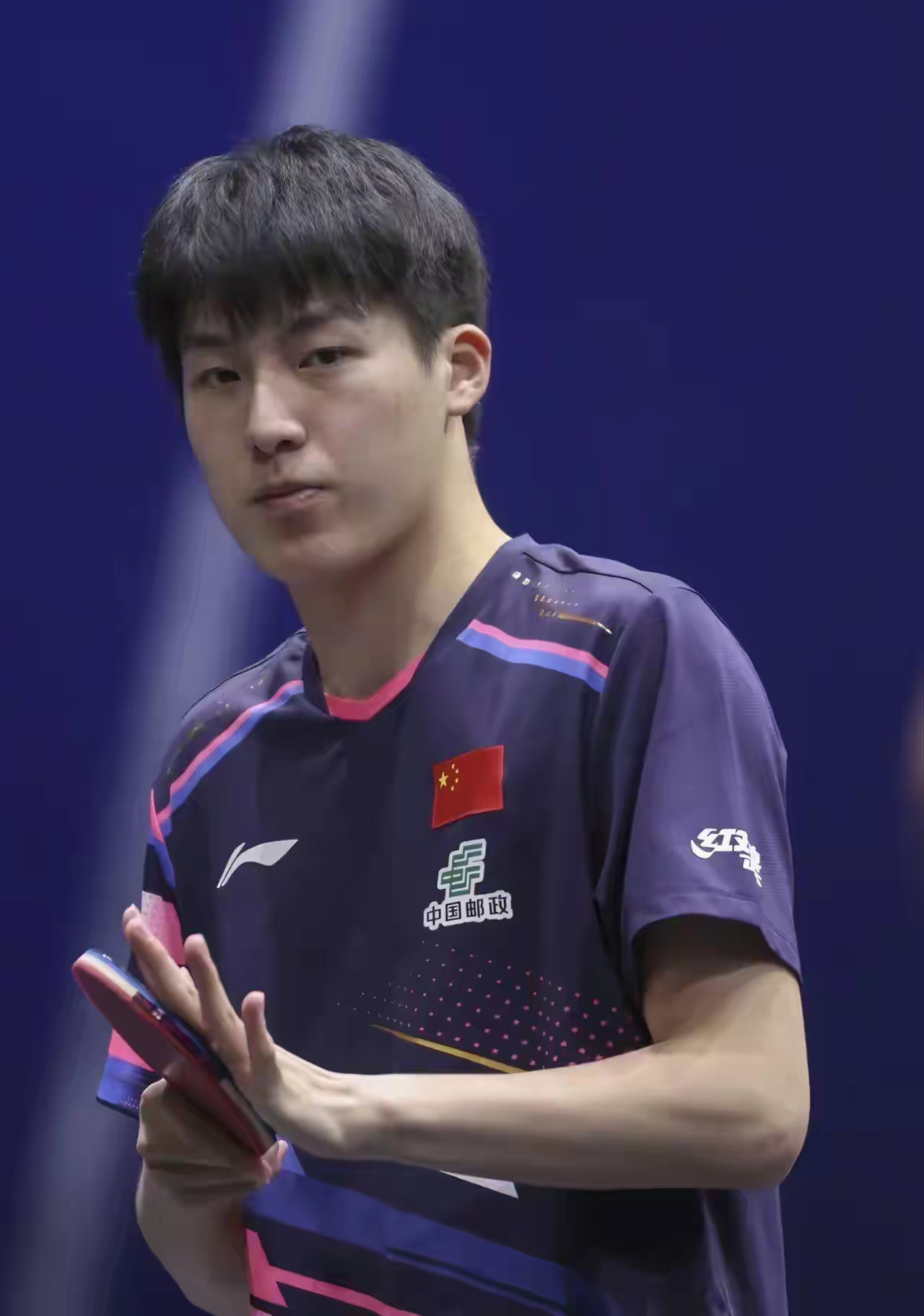 终于理解主力为什么退赛了,这次比赛,国乒艰难,难在准备不充足,倒时差就是一个很大