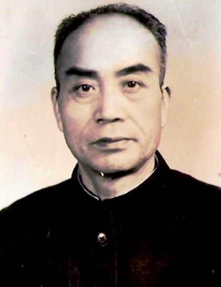 1949年10月15日，国民党第103师在广东三水起义。解放军要求第103师截击