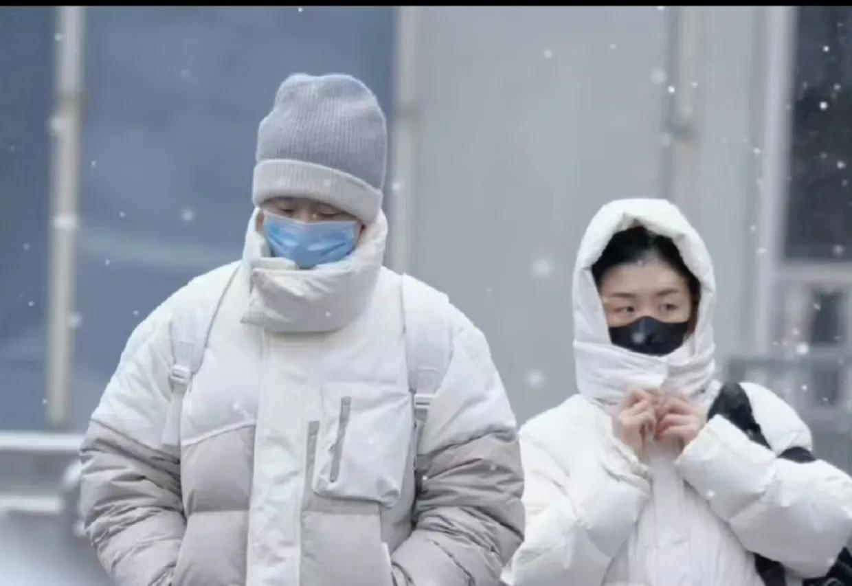在国乒队陈梦最要好的异性朋友应该就是马龙了。两人由于都属大龄球员，所以相互还是