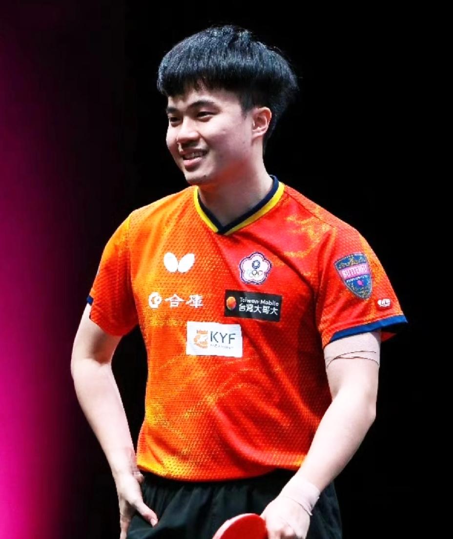 林诗栋输了虽然遗憾，但是看到林昀儒4：3张本，心情瞬间舒服了许多，许台林一