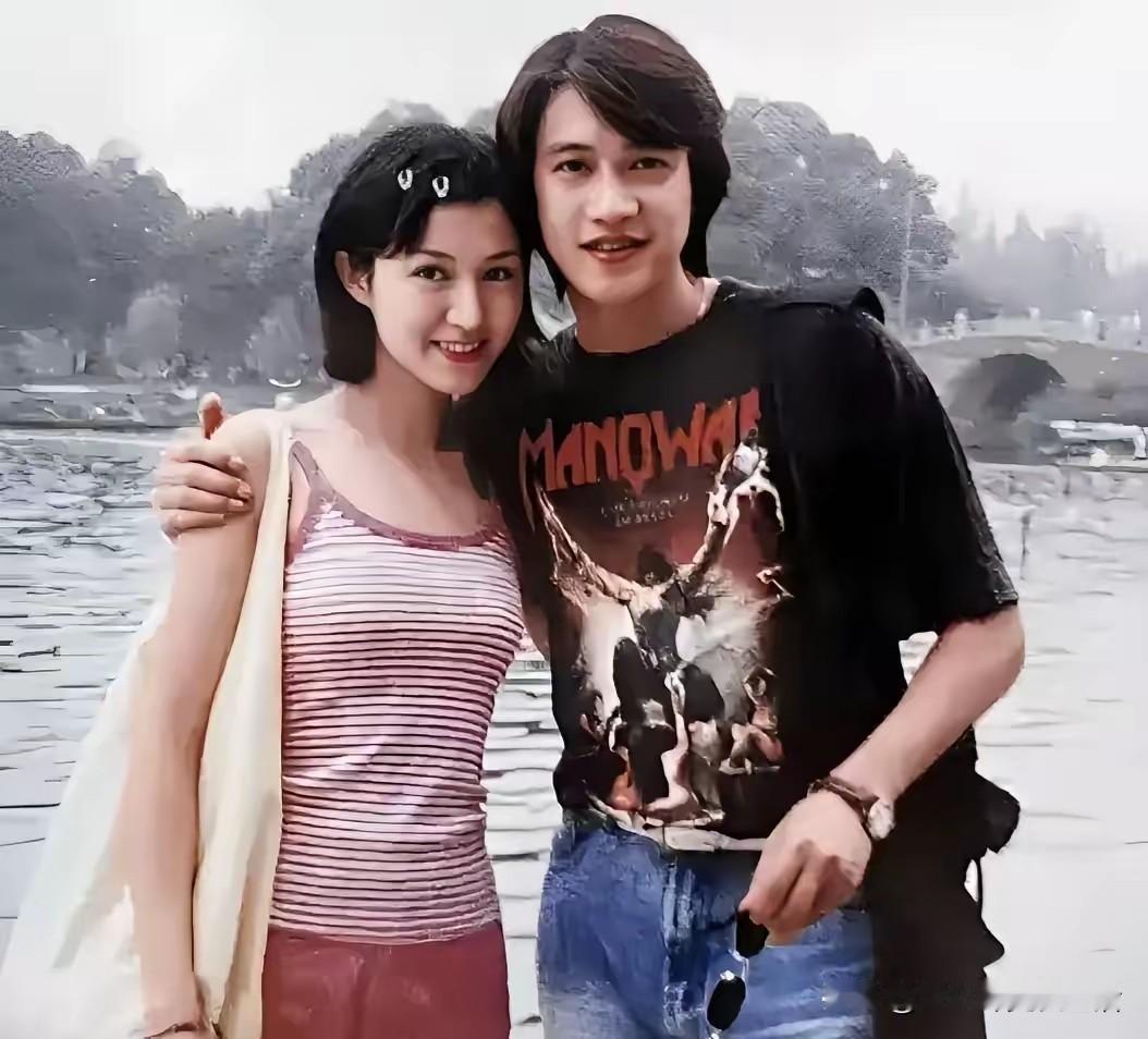30年弹指一挥间，当年的超级大帅哥陆毅，现在也变成中年大叔了。话说陆毅和鲍蕾，
