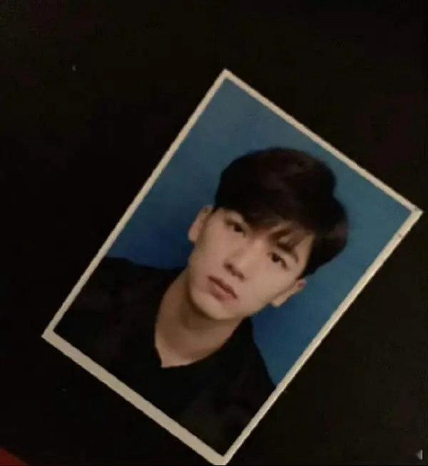 张凌赫的素颜让我相信了打扮打扮谁都能上娱乐圈