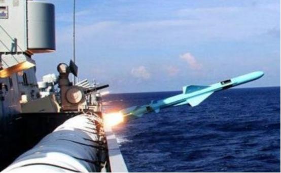 面对高市或日本，中国只会“打嘴炮”？如今中日的关系那么紧张，可中国只是军演，却不