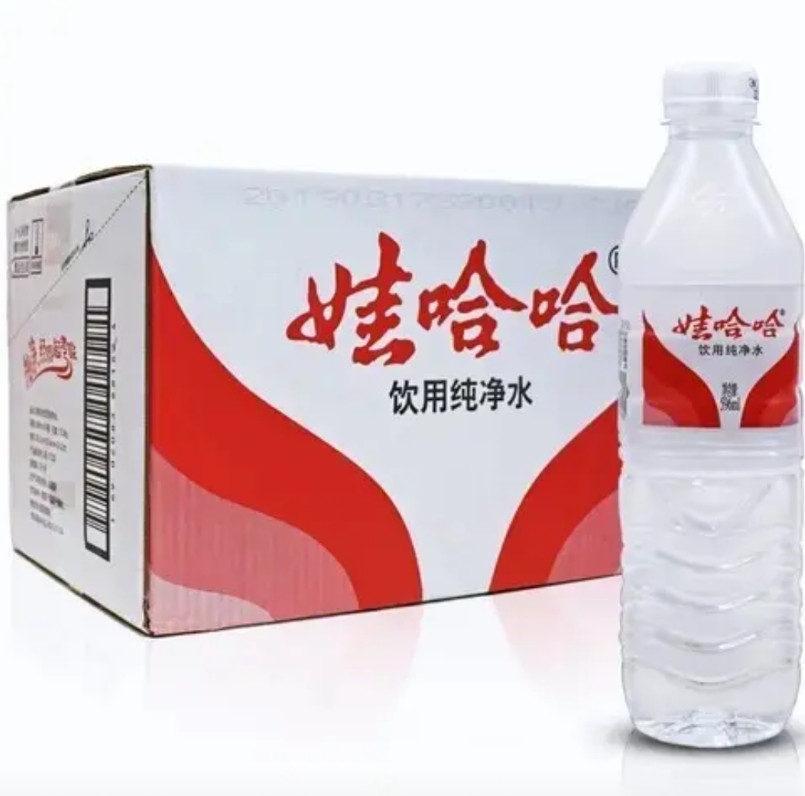 现在才知道，是她闺女给他打造的人设，宗馥莉通过打造她爹的人设，控制了老宗，我估计