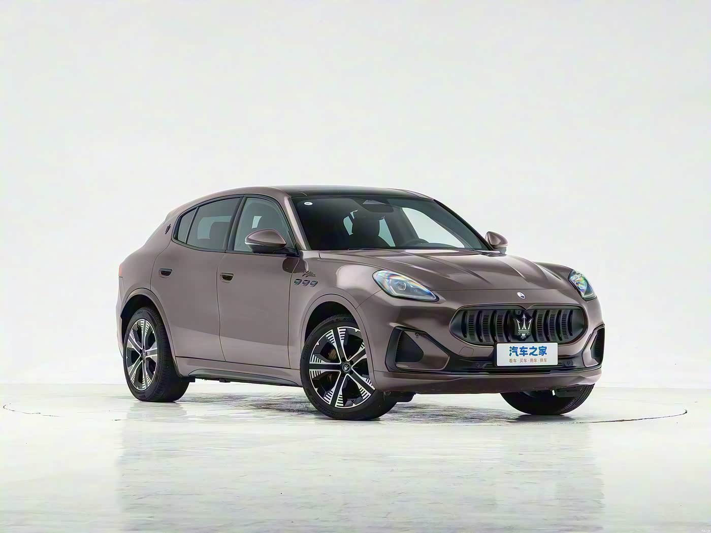 最近看一帮人分析这个特惠的三十多万玛莎拉蒂能不能买，真是吃萝卜淡操心了，这种车像