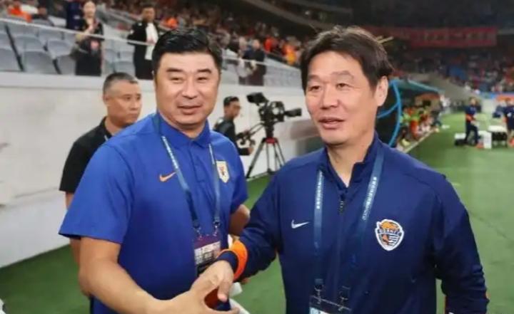 说武汉三镇降级的，那纯粹是不懂中超的人情世故。武汉三镇不会降级，也没有降级之忧