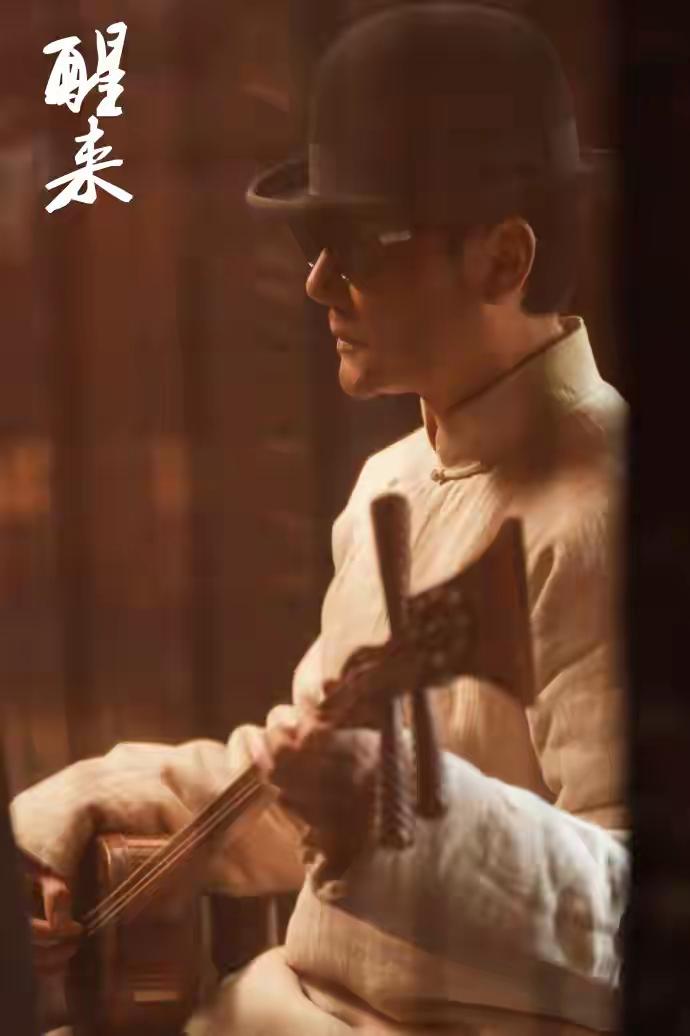 赵宝刚这部《醒来》2026年8月26日刚在CCTV-8黄金档+爱奇艺开播的22集