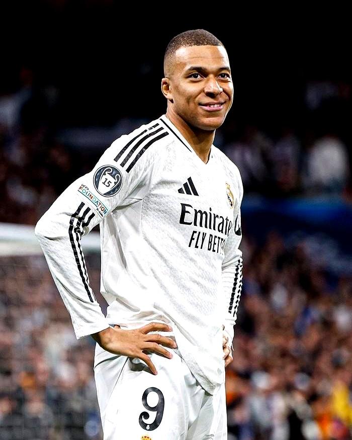 世界杯前锋榜单出炉！姆巴佩哈兰德领衔，这届世界杯要炸。挪威的哈兰德，预选