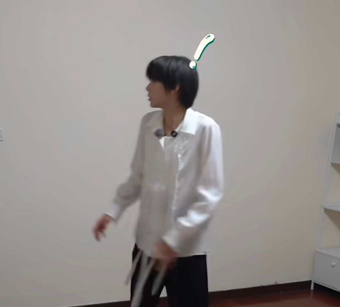 每次都是整个人被吓得虎躯一震😂😂完全像动漫人物一样的反应