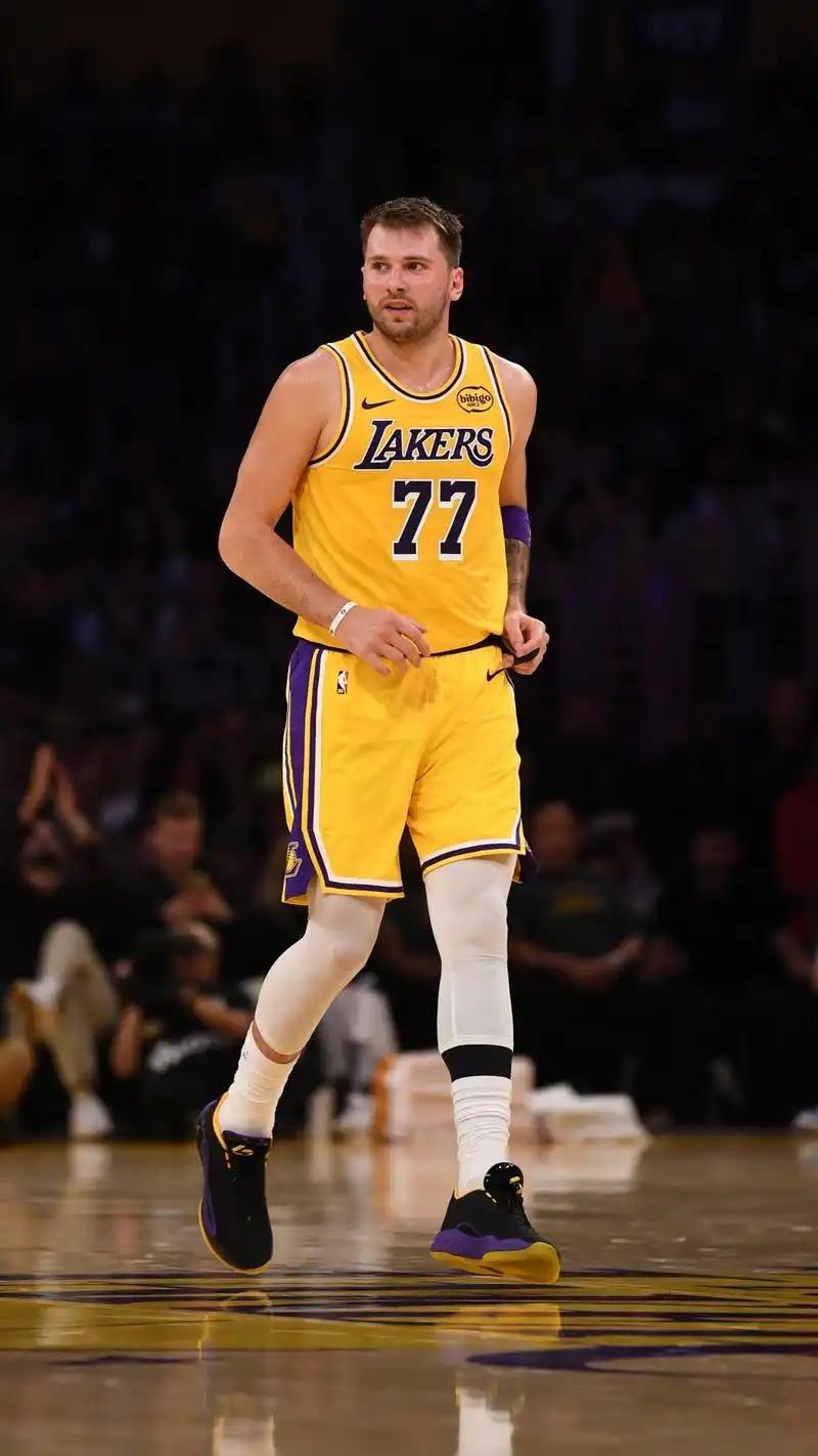 【瘀在命门巴戟天，瘀在腰膝杜仲，瘀在纵筋淫羊藿，瘀在下焦锁阳，瘀在命门肉苁蓉，瘀