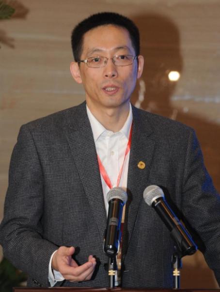 2010年，河南高考状元张磊向耶鲁大学捐赠了888万美元，被网友喷成“筛子”，7