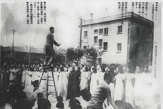 毛主席一语道破日本侵华的真实原因！提起当年日本侵华，很多人第一反应是咱们穷，