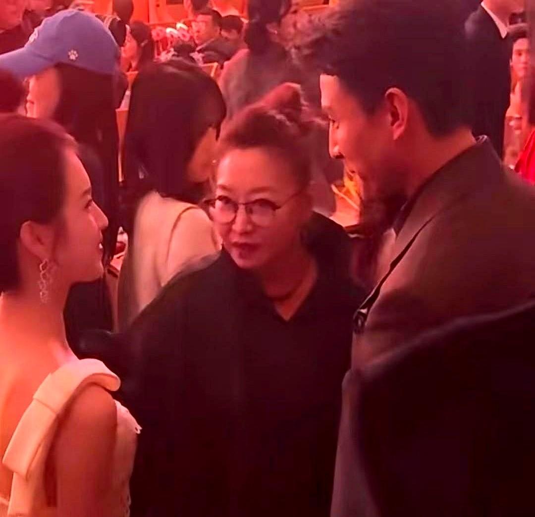 前脚刚传闹掰，后脚就见家长了？《盛夏芬德拉》这剧太上头，郭宇欣和刘萧旭的CP