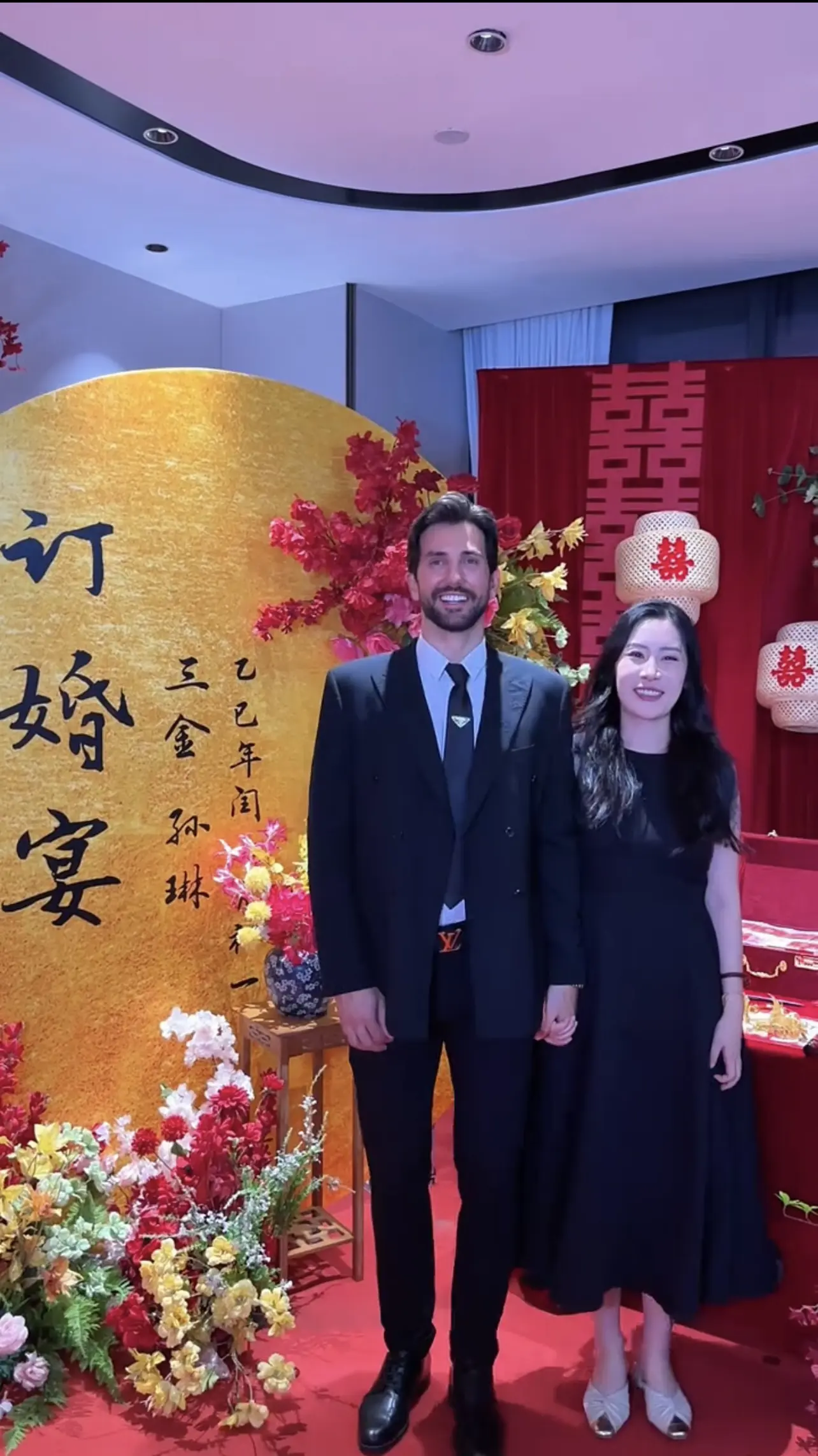又一个嫁出去的国女，你们觉得她的老公帅吗？