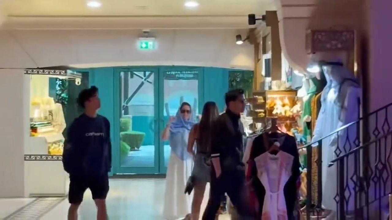 钱再多有什么用！谁说没用？不信你看张柏芝的儿子，现在长大了，基本就成了老