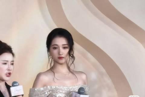 小彤彤今天太美了，现偶🍪跑步来吧，我准备好了​​​