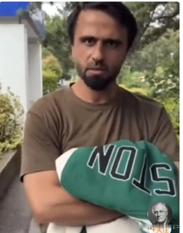 最近，一个刚刚抵达英国巴勒斯坦难民，在英国酒店免费居住时说道，“我来这里是为了