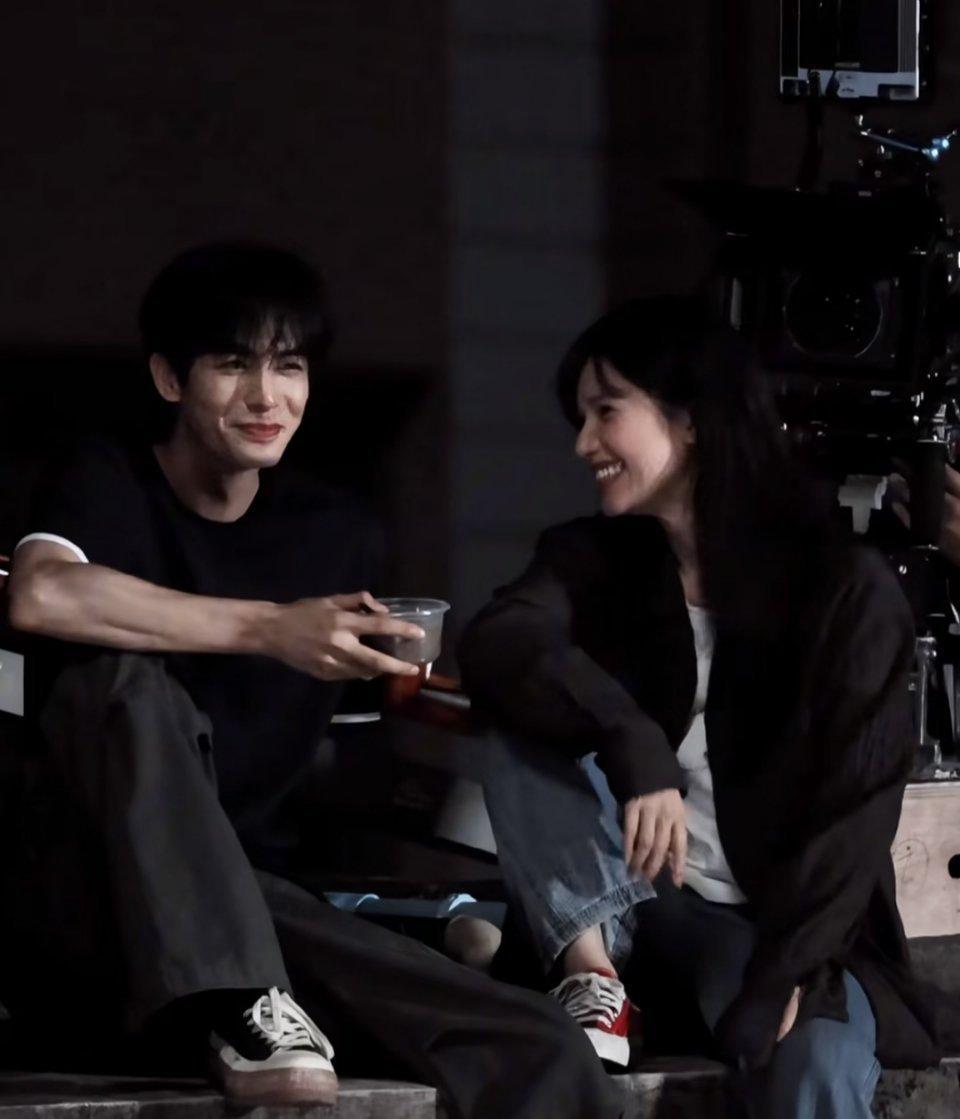 野狗骨头野狗骨头唯一心肝剧本来一直盼着哥妹这剧大爆怎么好不容易上个rs就是争上谁