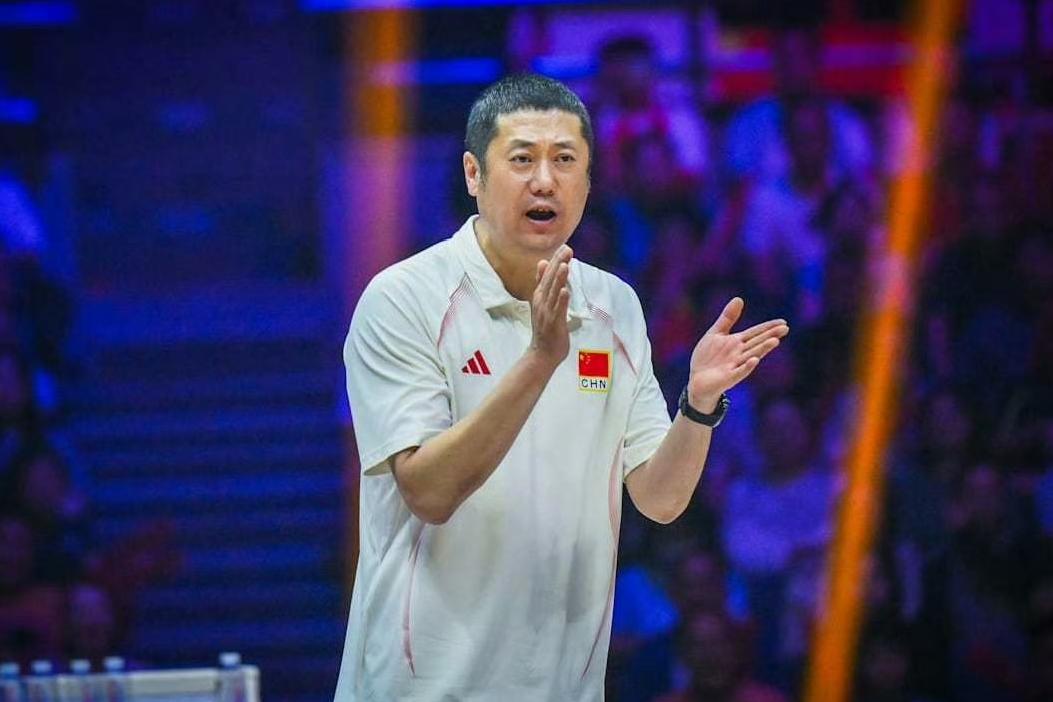 从履历看，赵勇有亮眼的地方。2025年4月，49岁的赵勇接替蔡斌出任中国女排主