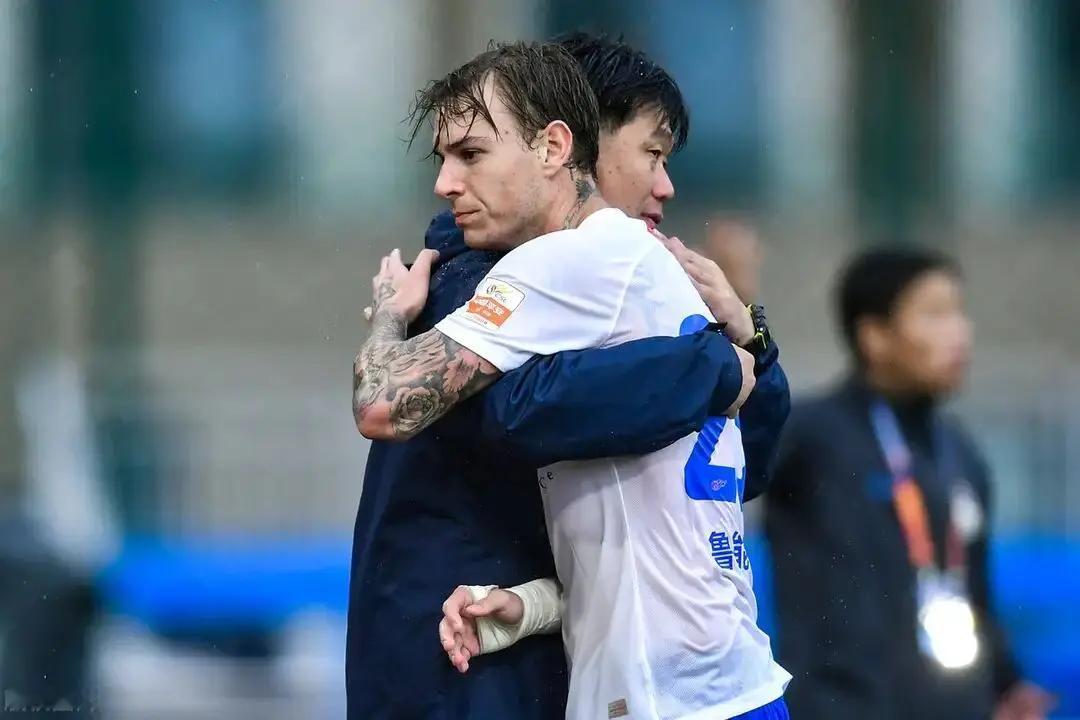 山东泰山俱乐部新赛季引援在进行中，许多媒体和球迷又想起当年的巴西外援格德斯。