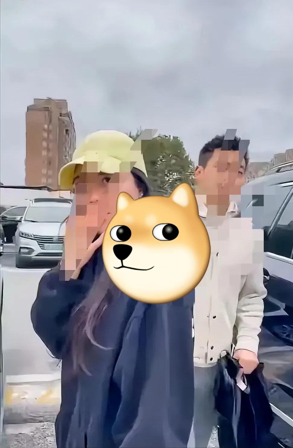 原配问：“是不是怀上了？”他说：“怀上了。”说得轻描淡写，丝毫没有把原配当人家，