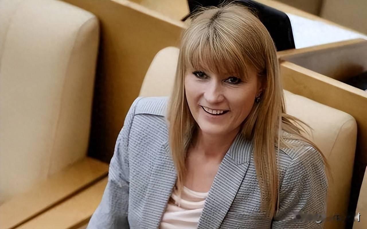 俄罗斯女议员曾预言，若敢对华免签，将有大量中国男性赴俄找对象。中国男多女少是事实