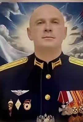 一锅端！乌军发射了大量的海马斯多管火箭炮，直接把俄军第7空降师的指挥部给一锅端