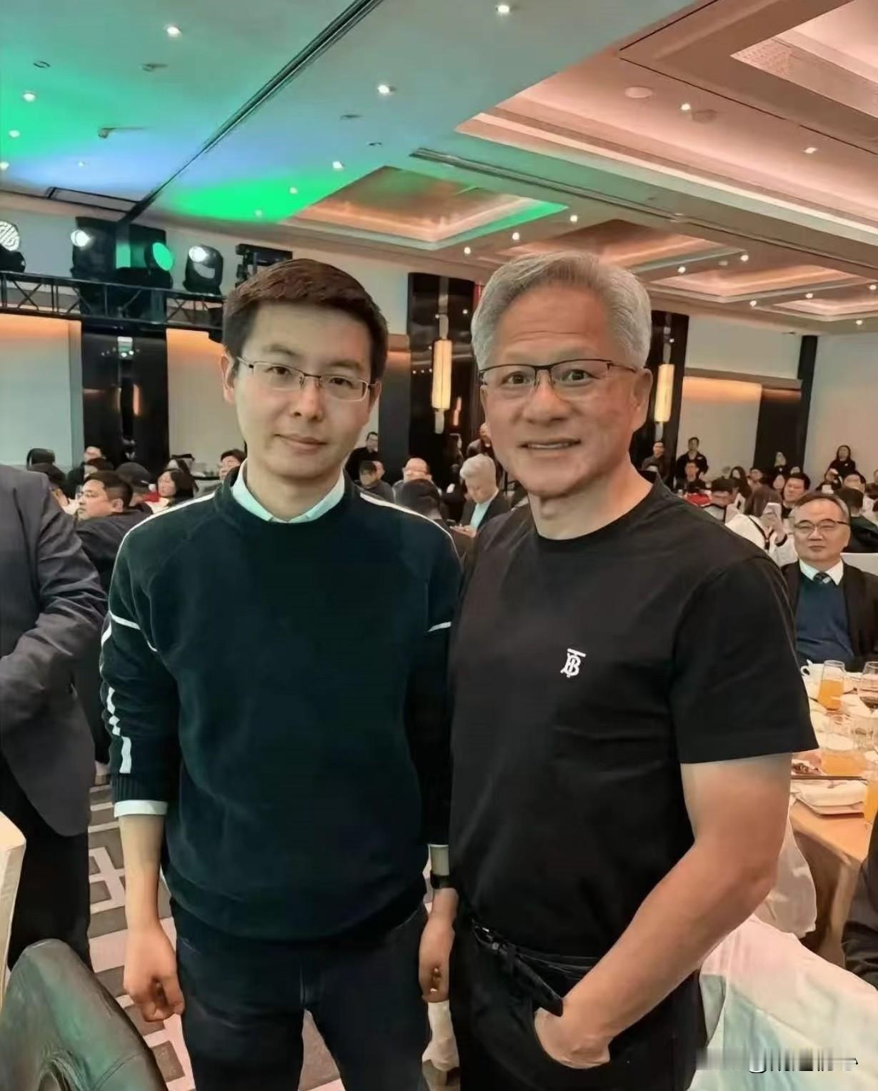 当机器人没了系统是不是一堆废铁？我认为基本上等于吧！因为能制造机器人的企业太多太