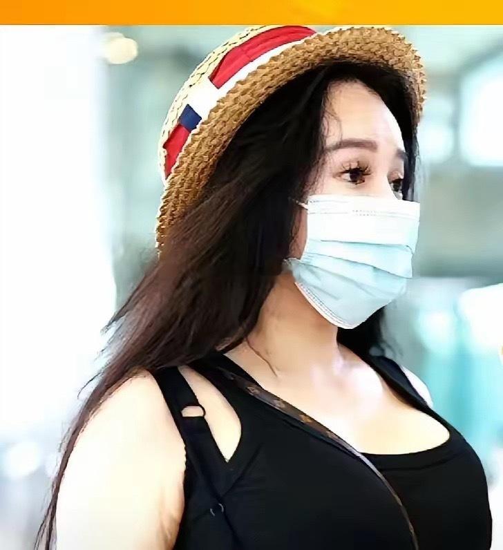 邹市明亲口说的：为冉莹颖的穿搭，吵了无数次，说了多少回，没用。她照样穿她的，他管