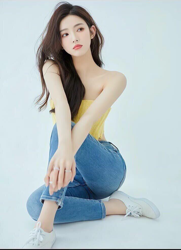 笑话：小两口子吵架了，媳妇就去找婆婆：妈，你能不能管管你儿子，成天没事找事的和我