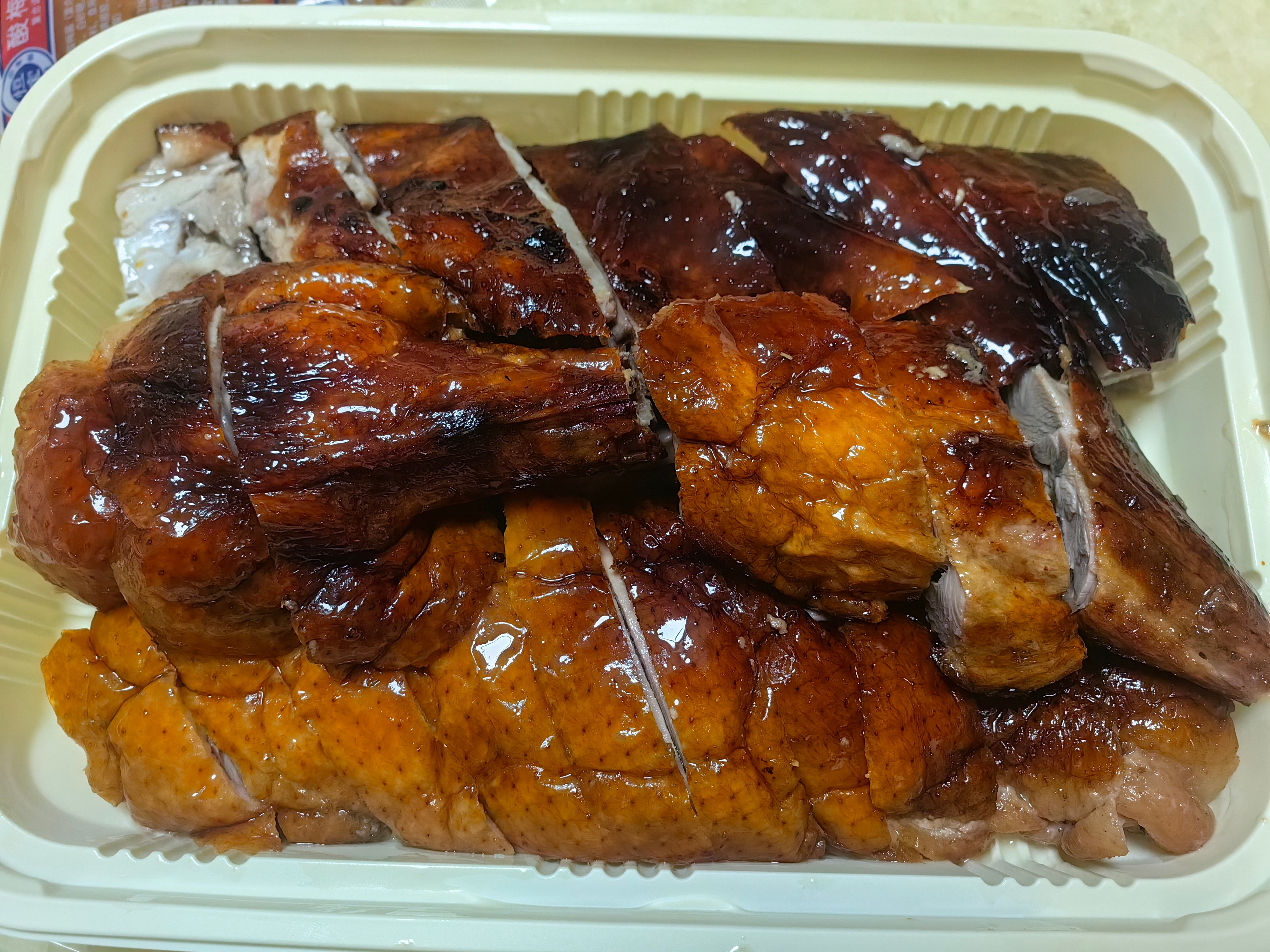 家常菜烤鸭，白灼虾，淋油鲍鱼片，清蒸花乐蟹，清蒸鱼，金针花淋油。