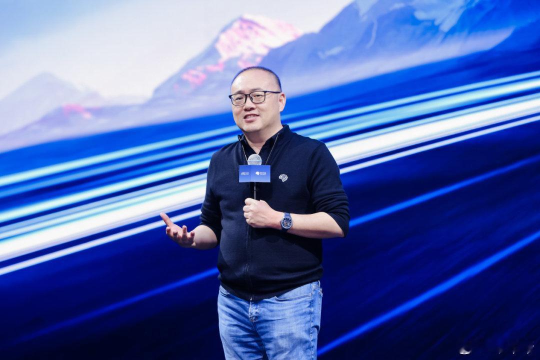 地平线携手小伙伴共创智能驾驶新生态。近日，地平线首届生态大会（HorizenT