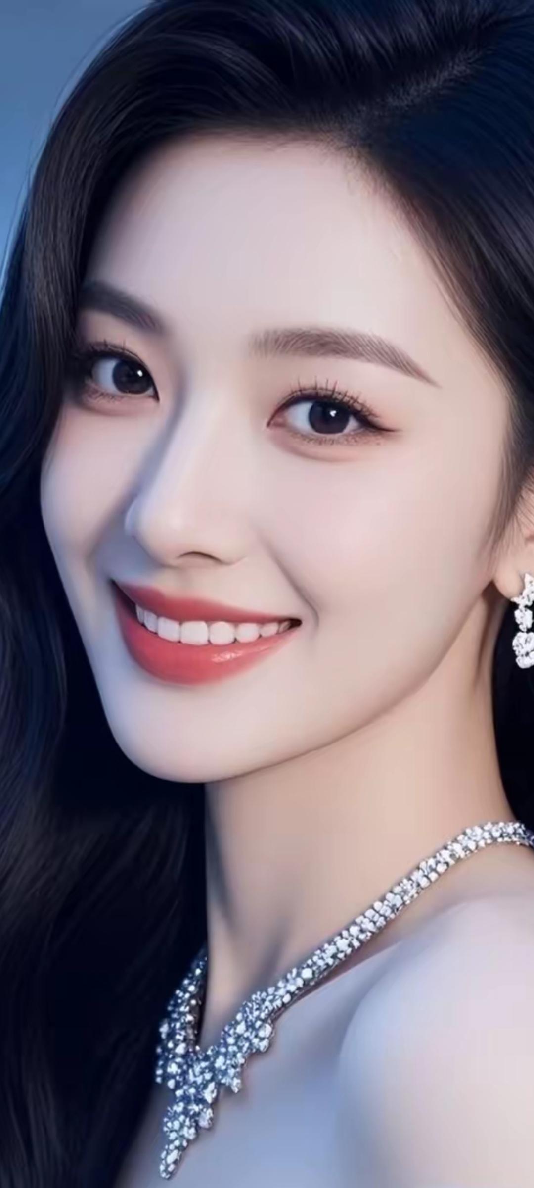 闪耀的钻石项链，照亮你的每一个瞬间！💎✨