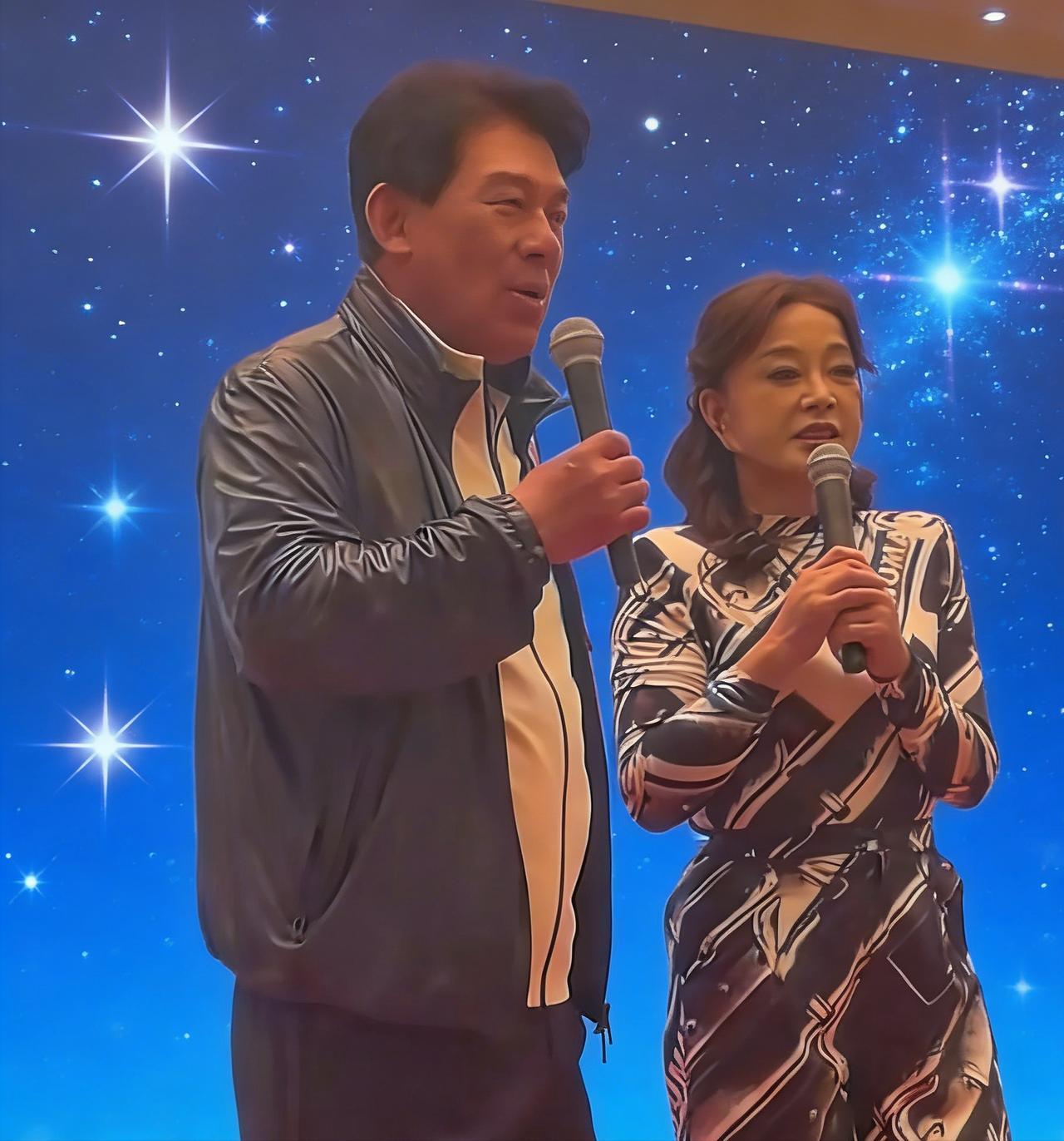 75岁还穿7厘米高跟鞋？她凭什么不服老！“一把年纪了，还折腾什么