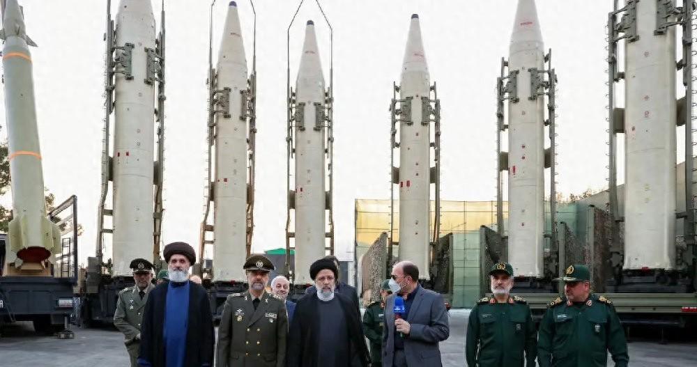 伊朗进入最高战备，美军密集调动，战争要来了？今天刷到一堆消息，说伊朗那边已经拉