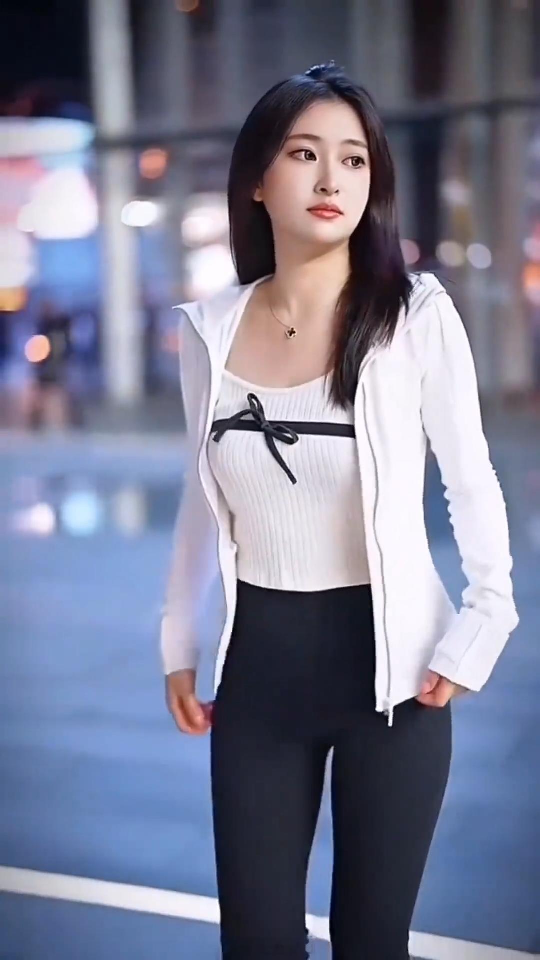 【成都街拍】晚安🌙🌙🌙丨摄影拍照每日穿搭