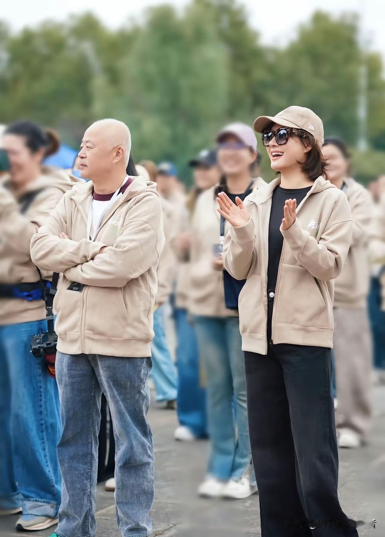 孙俪果然比邓超更有发展，孙俪如今又进组了，只要她想工作，就会有剧组找她，因为孙俪