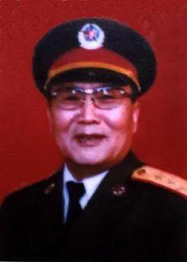王永宁，陕西省宜君县人。1940年参加八路军，1945年11月加入中国共产党。2