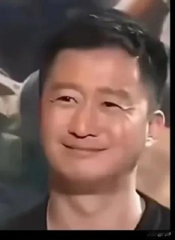 吴京近期被全网模仿嘲讽，说到底还是因为他自小没上过几天学，吃了没文化的亏。吴京