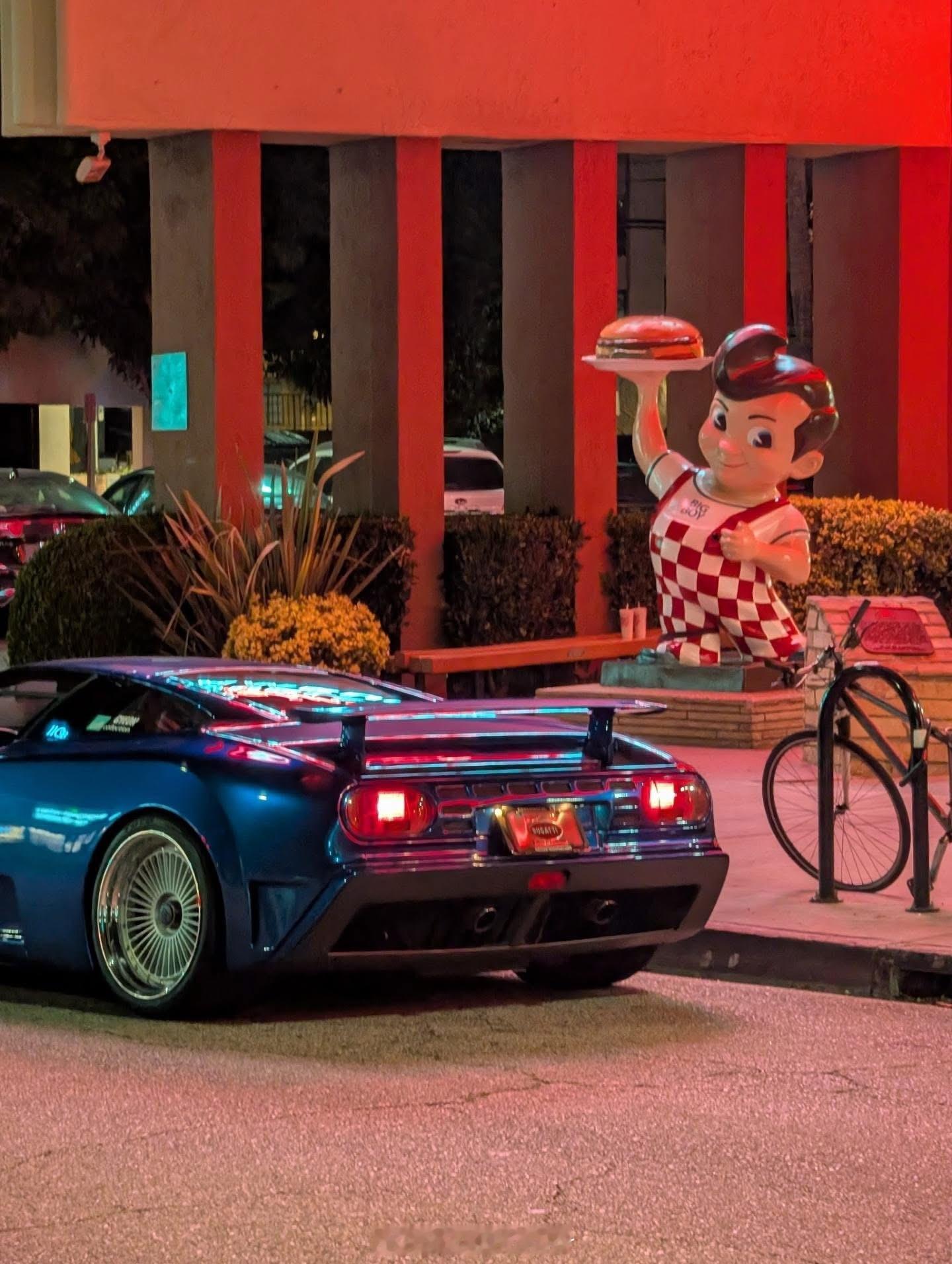 🌃🌃🌃夜色🌃🌃🌃超级神兽👽👽布加迪EB110💙💙