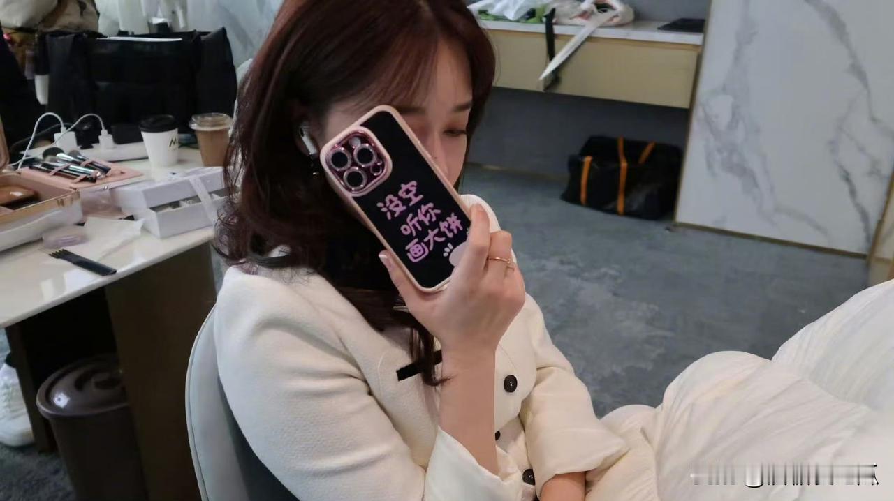 张雨绮沉默我能接受阚清子沉默我是真的接受不了，明明那么好的一个人，那么高兴的一