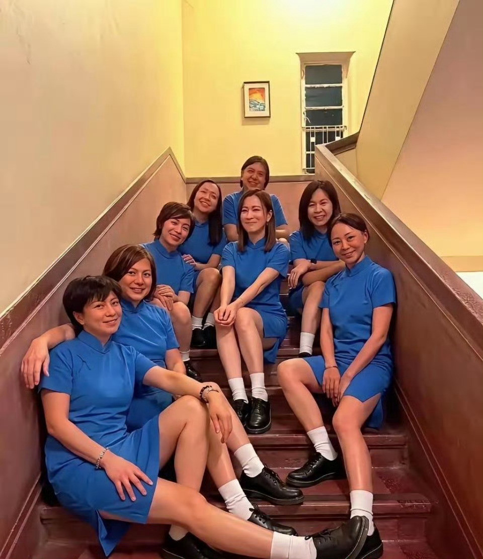 佘诗曼出席小学同学聚会，和同学们的状态差距悬殊，当场惊艳众人​​​